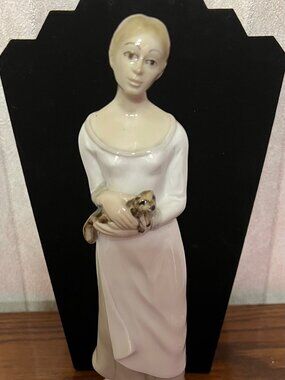 Vintage Porcelain Penatal Girl Figurine Made in Segovia Spain